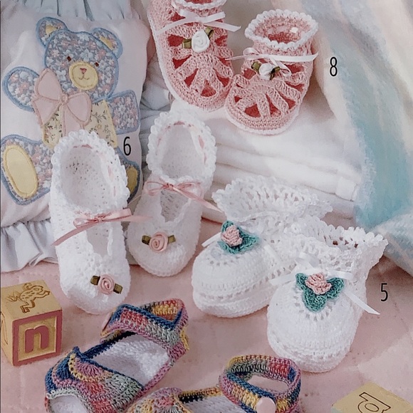 5/$30 - Crochet Booties: 11 Baby Shoes Patterns - Picture 5 of 8